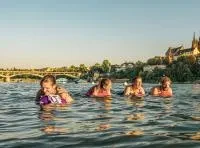 Baignade dans le Rhin